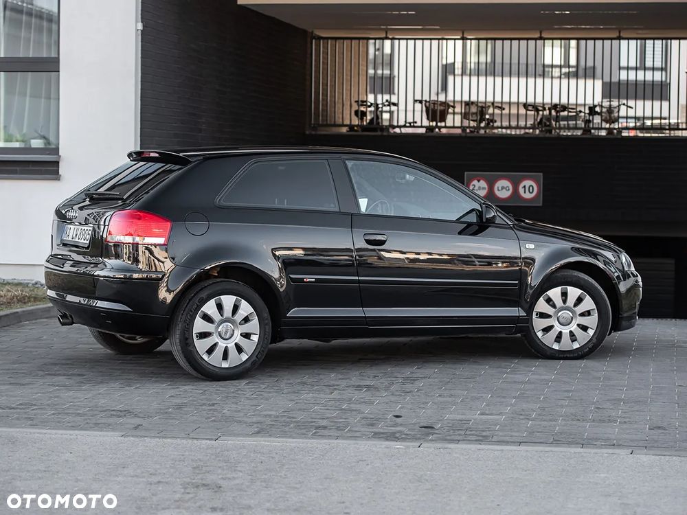 Audi A3 3-drzwiowe 1.6 S Line Sportpaket plus - 14