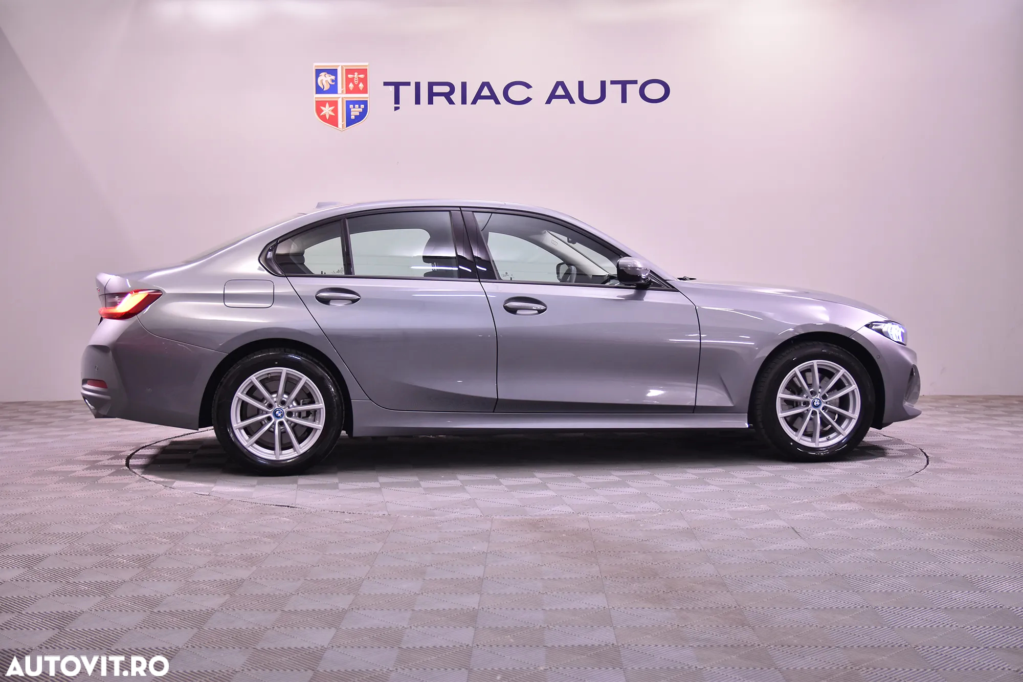 BMW Seria 3 330e xDrive AT PHEV - 6