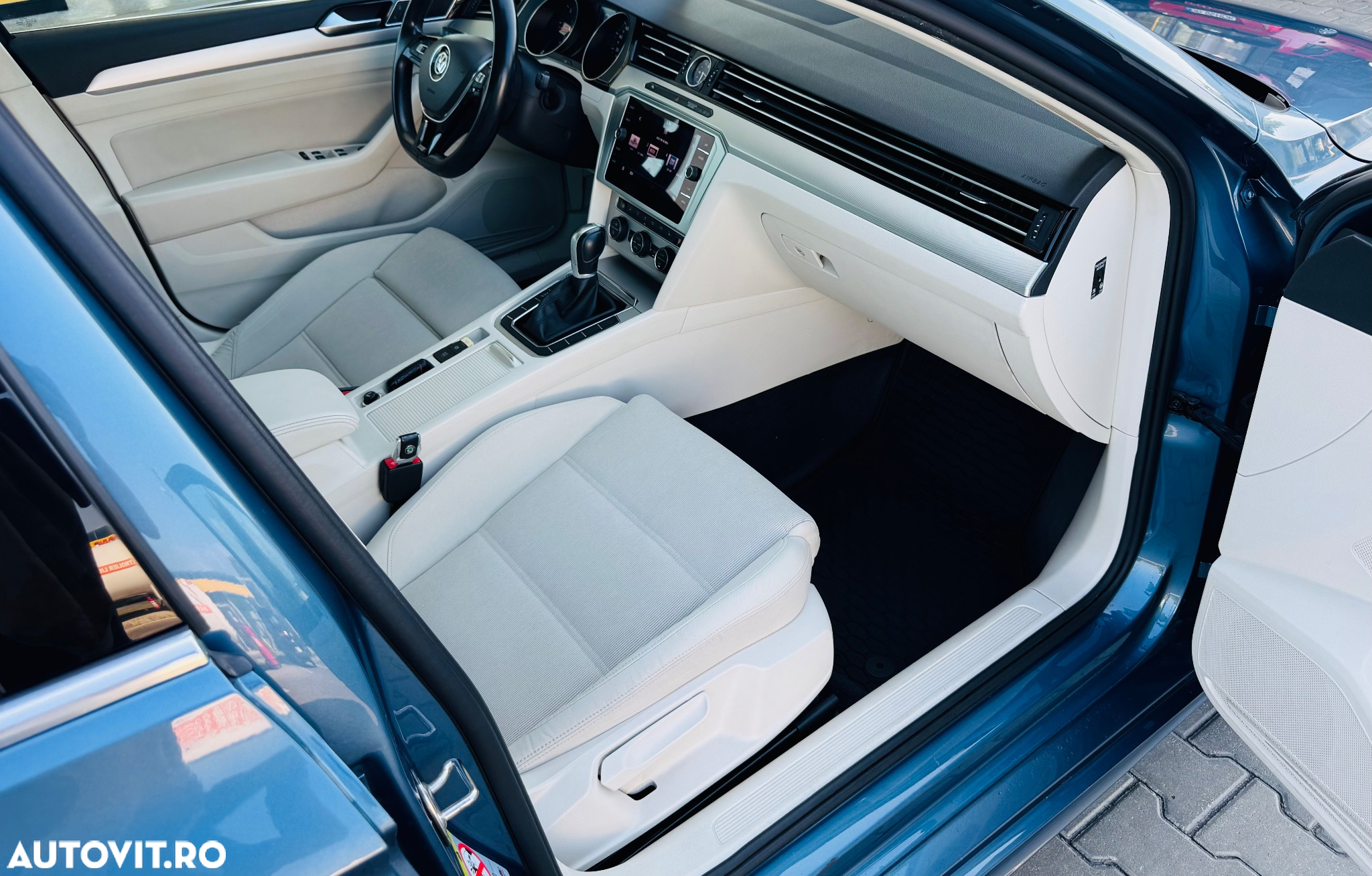 Volkswagen Passat - 21