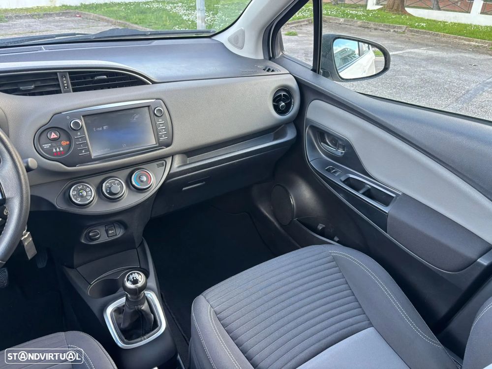 Toyota Yaris 1.0 VVT-i Comfort +PS Style+P.Techno - 30