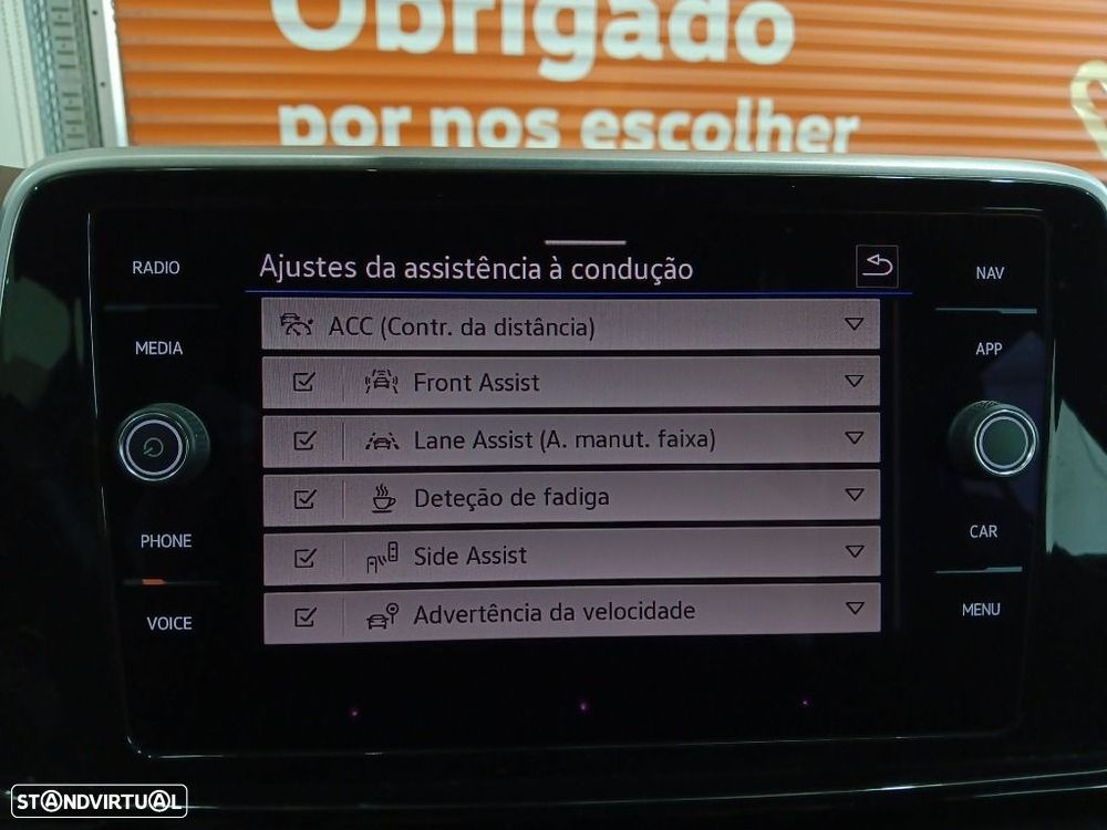VW T-Roc 2.0 TDI R-Line DSG - 29