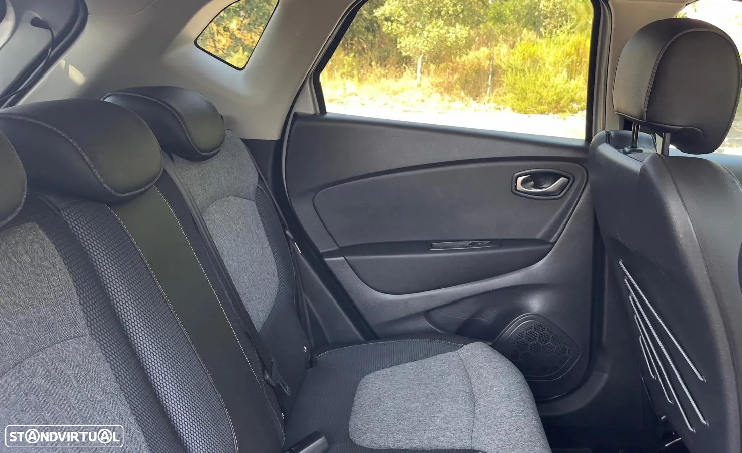 Renault Captur (ENERGY) dCi 90 LIMITED - 17