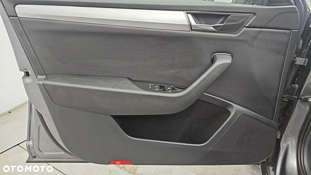 Skoda Superb 1.4 TSI Plug-In Hybrid Style DSG - 10