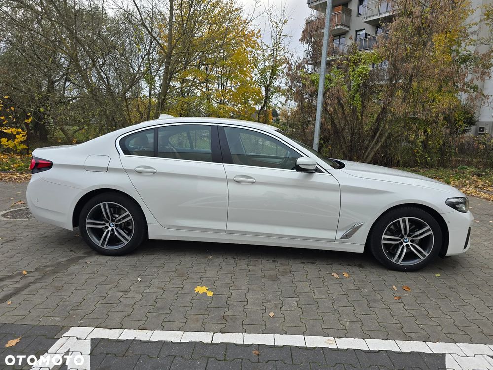 BMW Seria 5 518d Luxury Line sport - 3