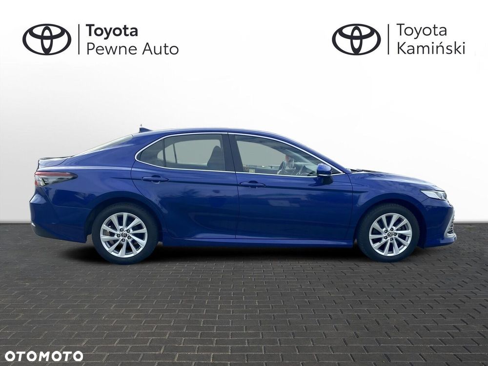 Toyota Camry 2.5 Hybrid Comfort CVT - 6