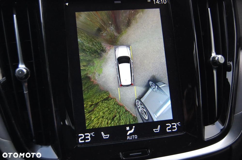 Volvo V60 Cross Country D4 AWD Geartronic Pro - 32