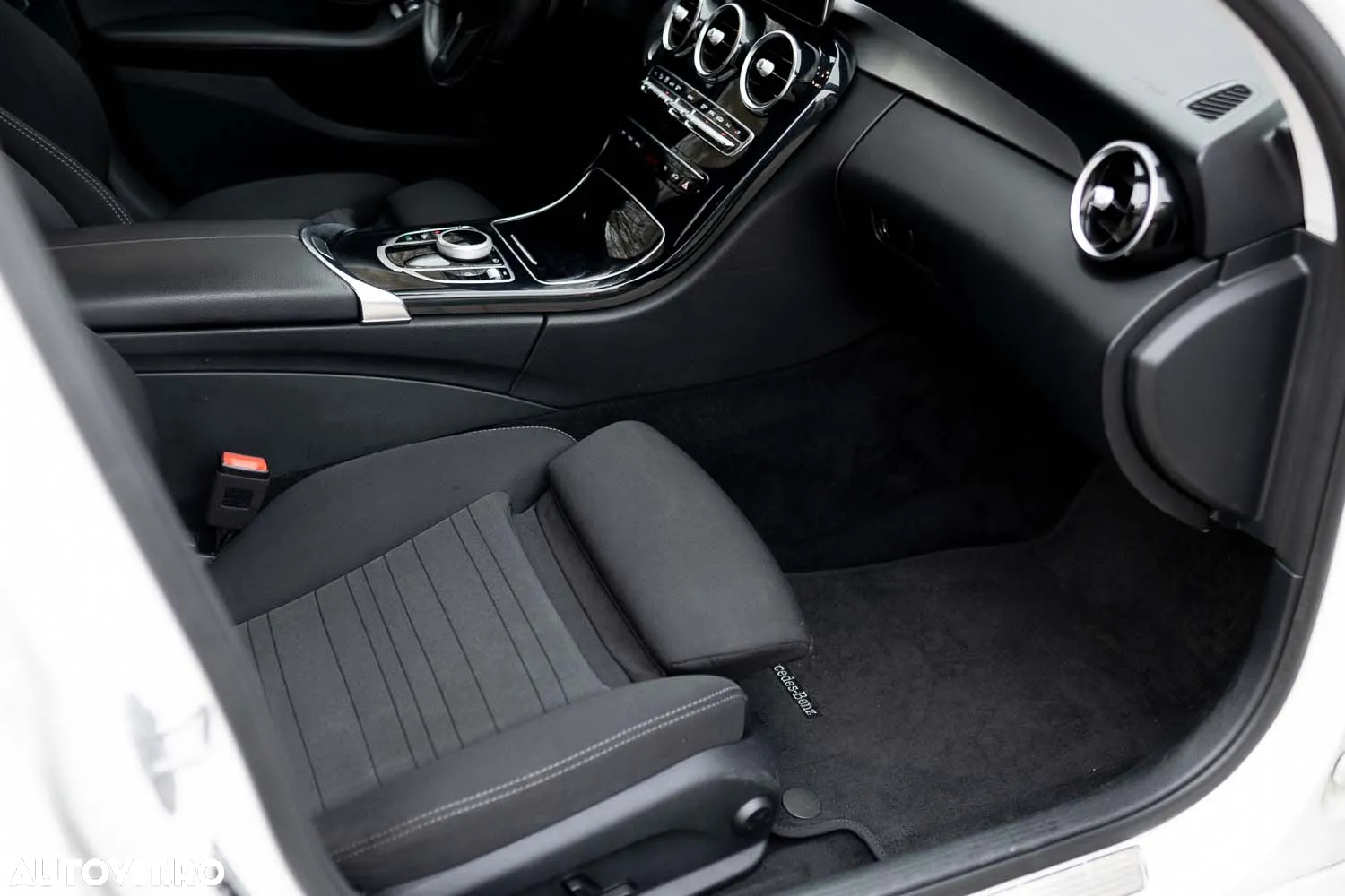 Mercedes-Benz C 220 d T 9G-TRONIC Avantgarde - 10