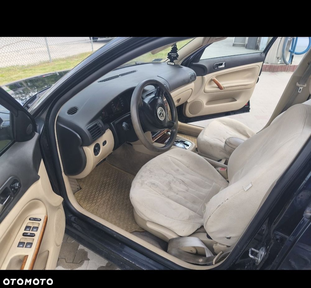 Volkswagen Passat 1.8T Highline Tiptr - 3