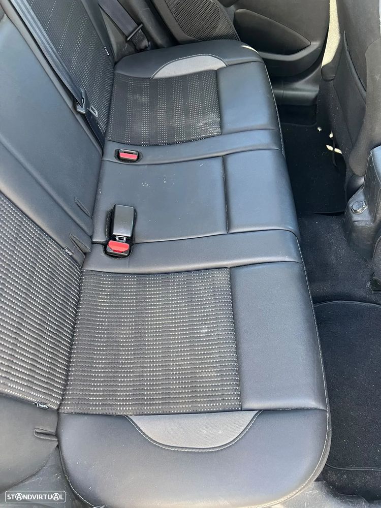 Peugeot 2008 BlueHDi FAP 120 STOP & START Allure - 10