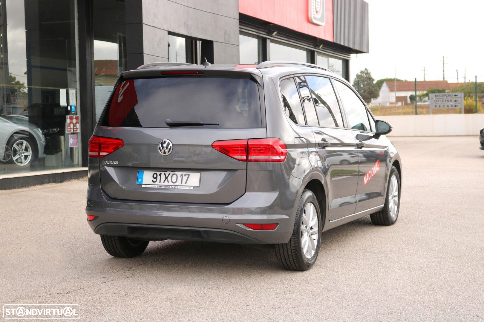 VW Touran 1.6 TDI Confortline DSG - 9
