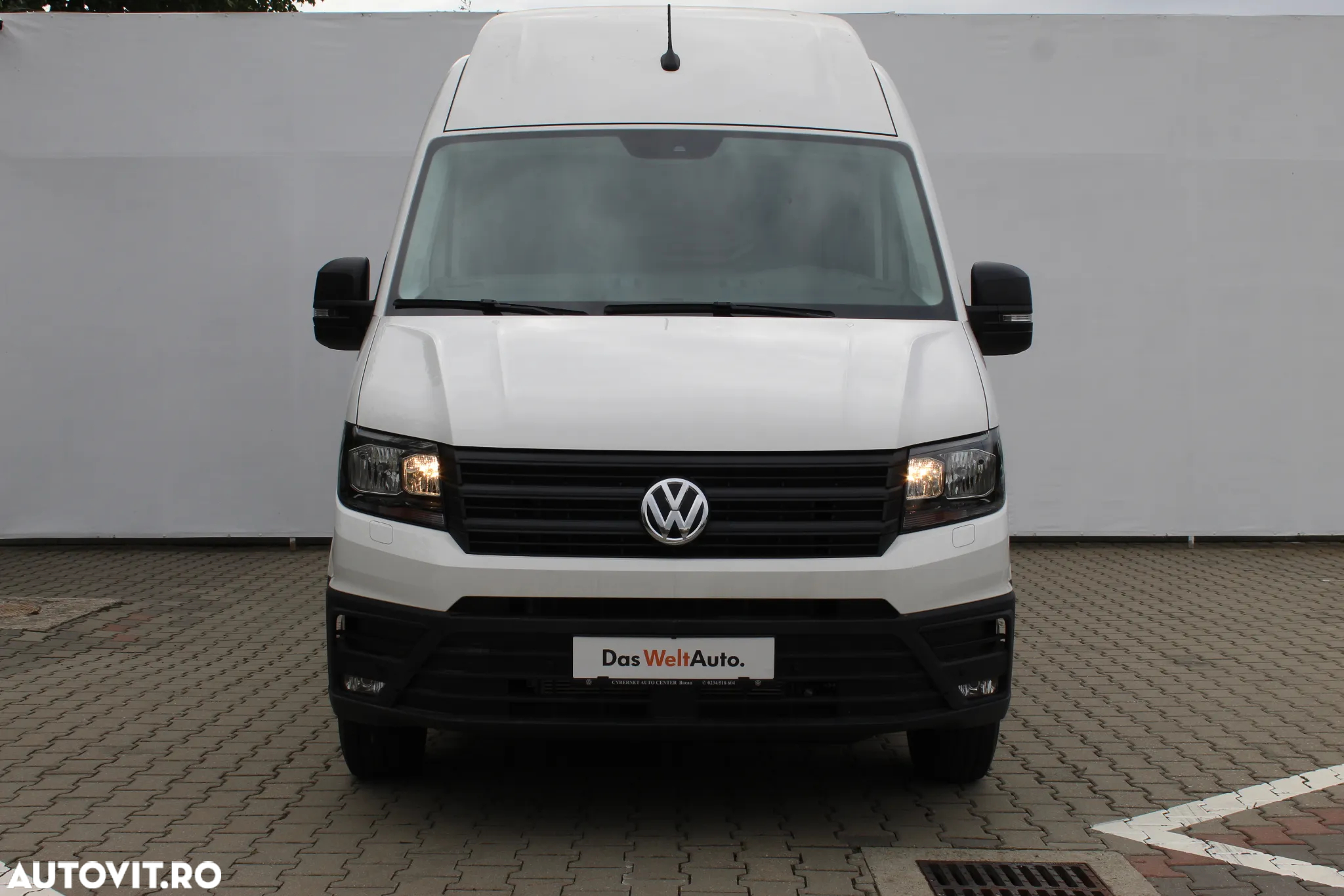 Volkswagen Crafter 3.5 Furgon L5H4 FWD 130kW AG8 - 6