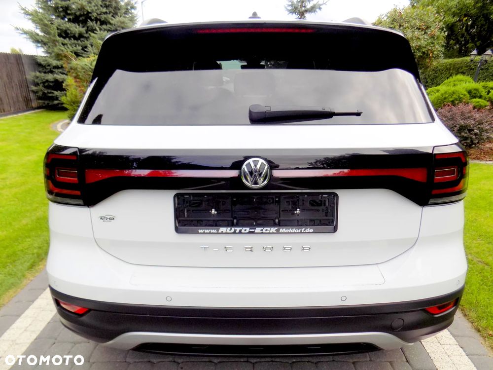 Volkswagen T-Cross - 10