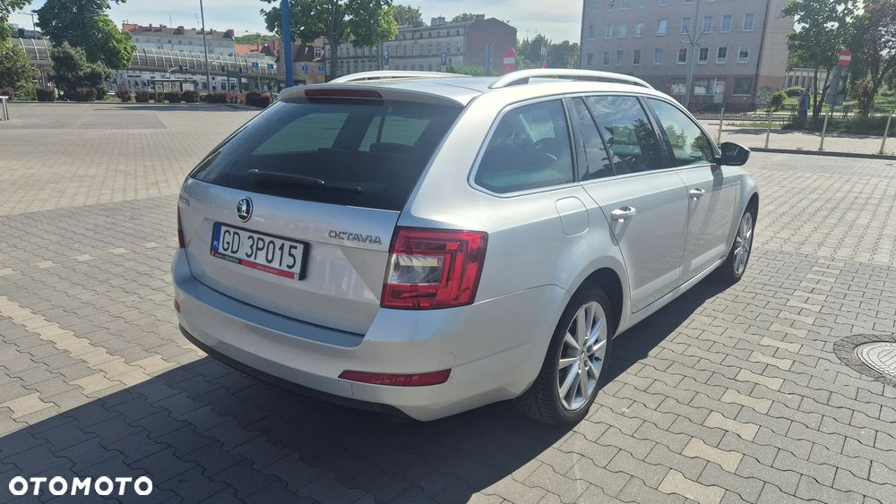 Skoda Octavia 1.8 TSI Style DSG - 6