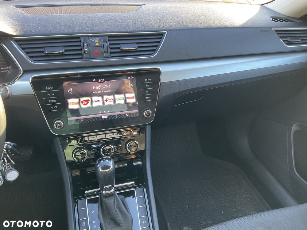 Skoda Superb 2.0 TDI Ambition DSG - 9