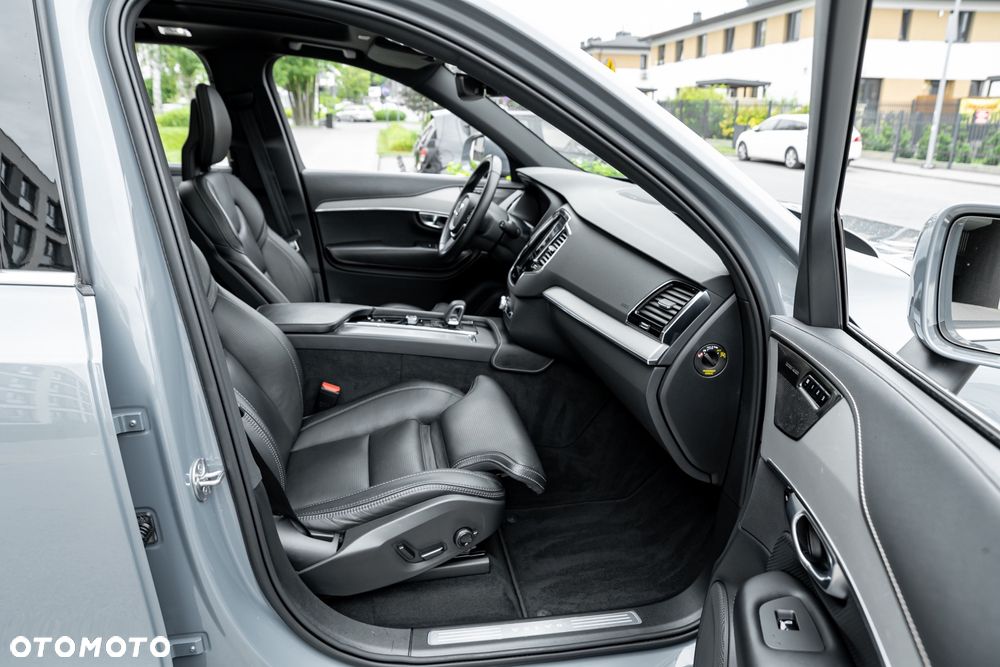 Volvo XC 90 B5 D AWD Ultimate Bright - 23