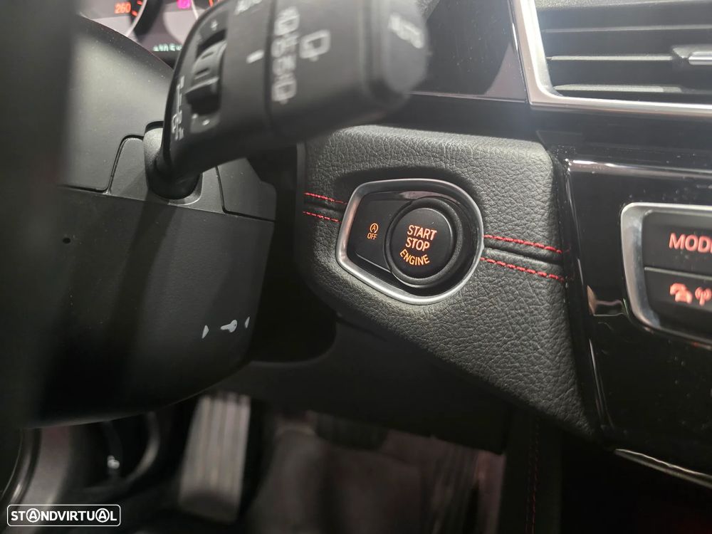 BMW 218 Active Tourer d Aut. Sport Line - 37