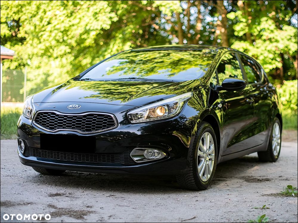 Kia Ceed - 12