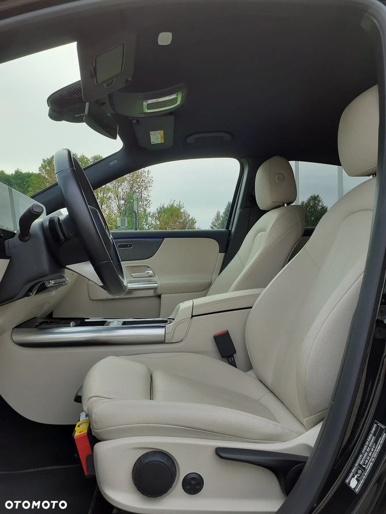 Mercedes-Benz GLA 200 Progressive - 19