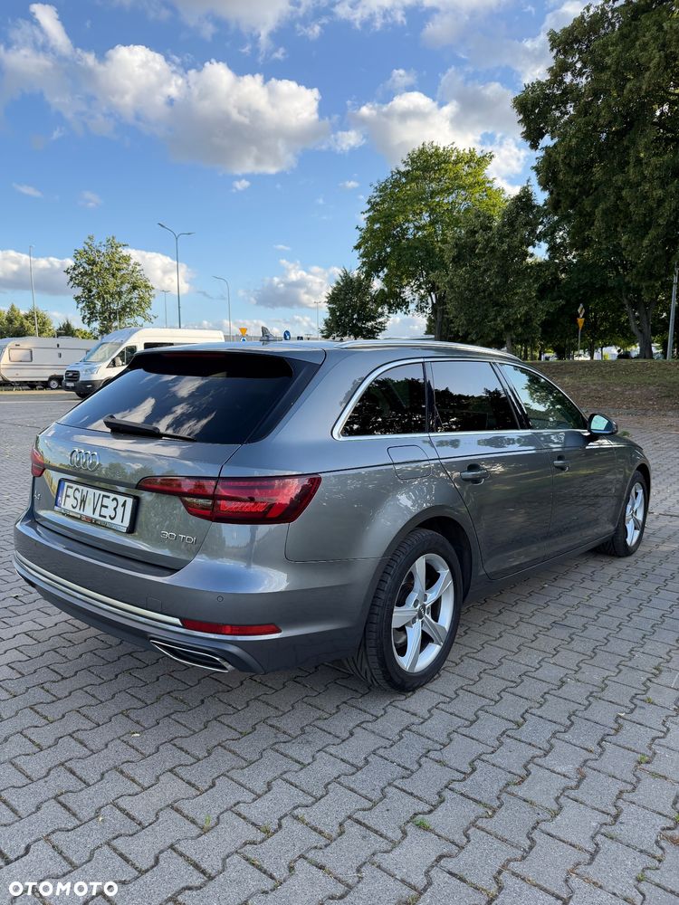 Audi A4 Avant 30 TDI S tronic design - 4