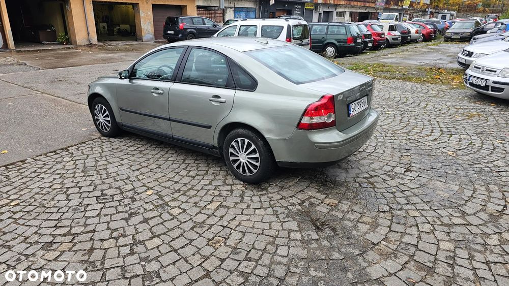 Volvo S40 1.8 Momentum - 5