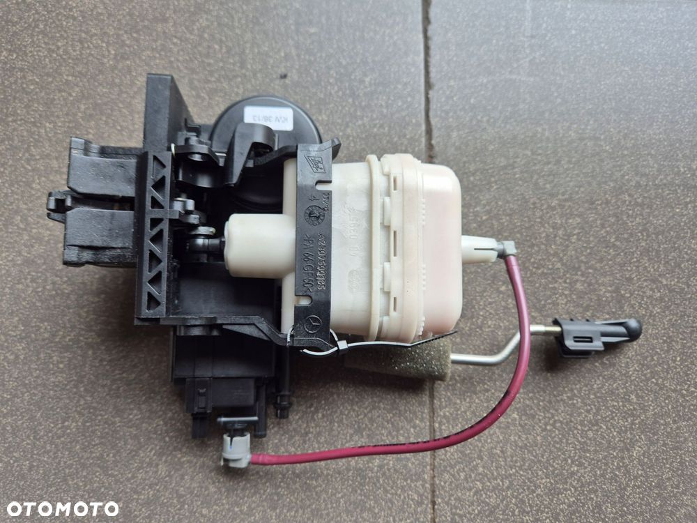 zamek klapy bagaznika mercedes sl r230 lift 2307500185 - 2