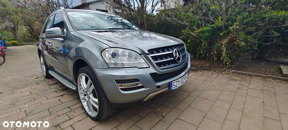 Mercedes-Benz ML 350 BlueTEC 4MATIC 7G-TRONIC Edition 1 - 1