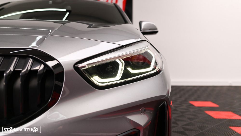 BMW 116 d Pack Desportivo M Auto - 8