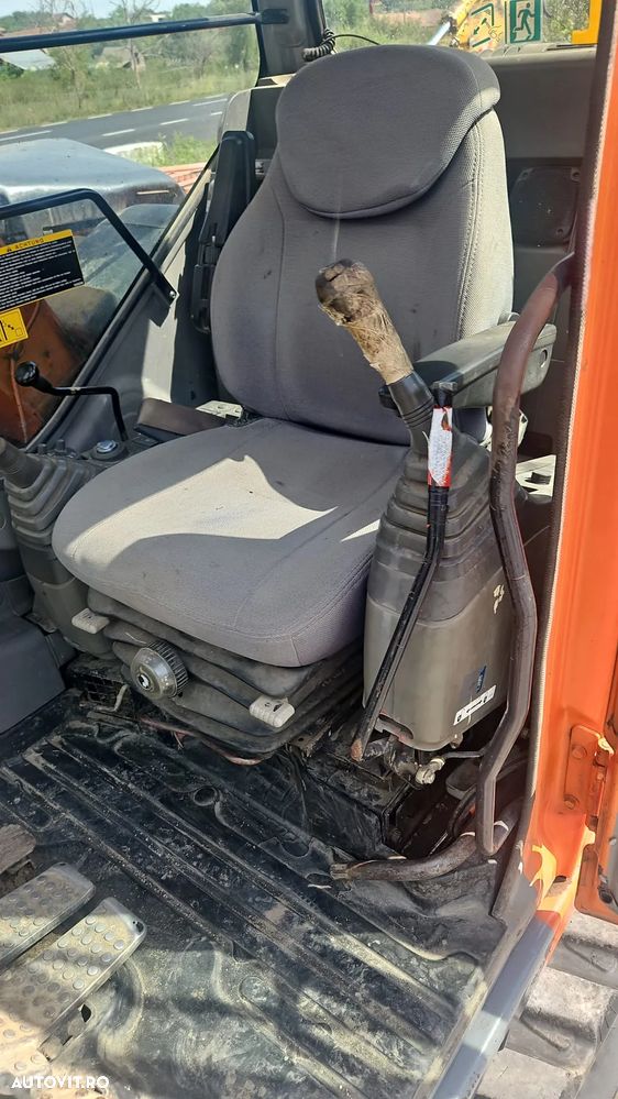 Hitachi Zaxis 85 USB - 14