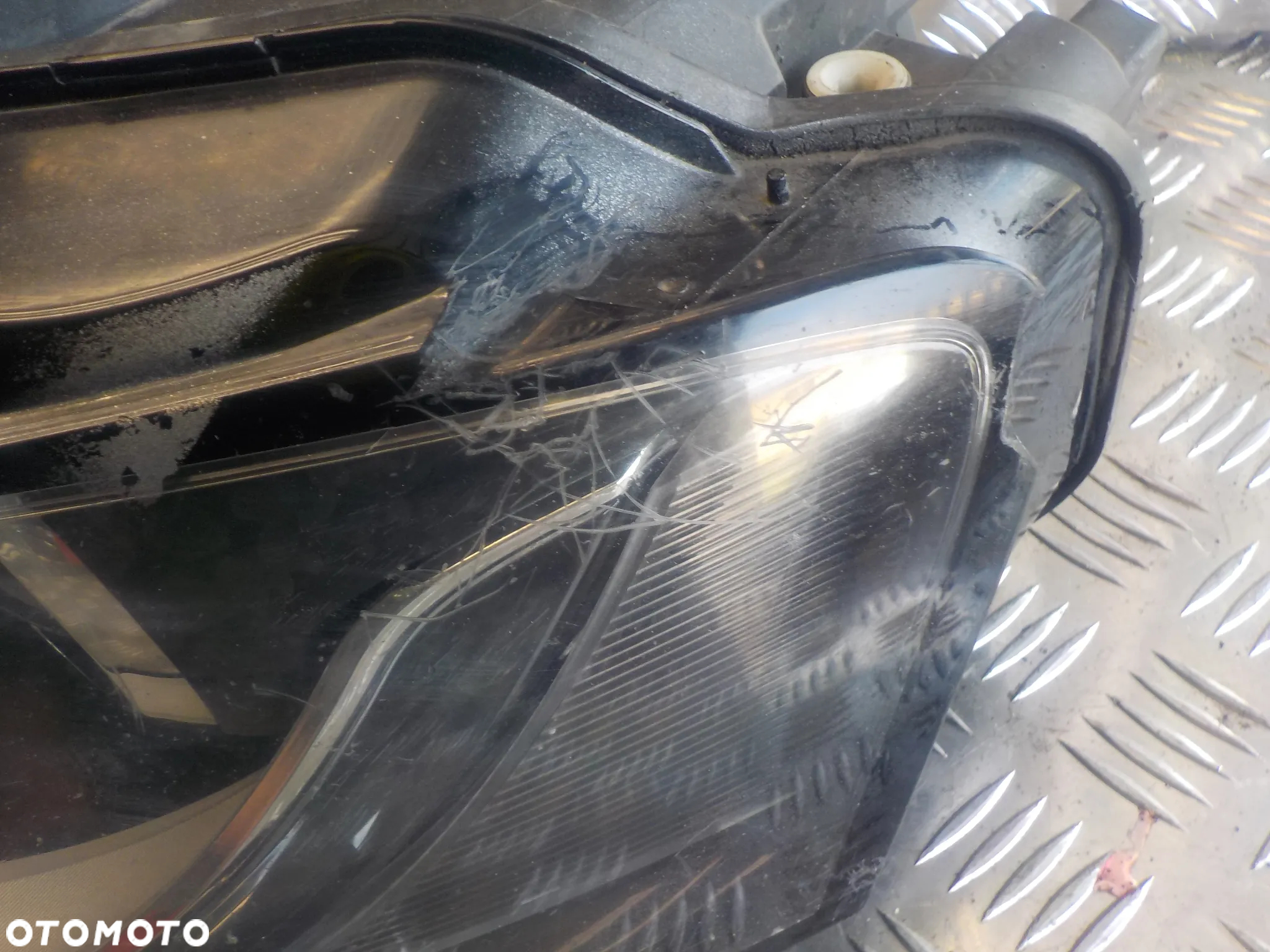 AUDI A4 B8 LAMPA LEWA PRZÓD XENON 8K0941003D UK - 2