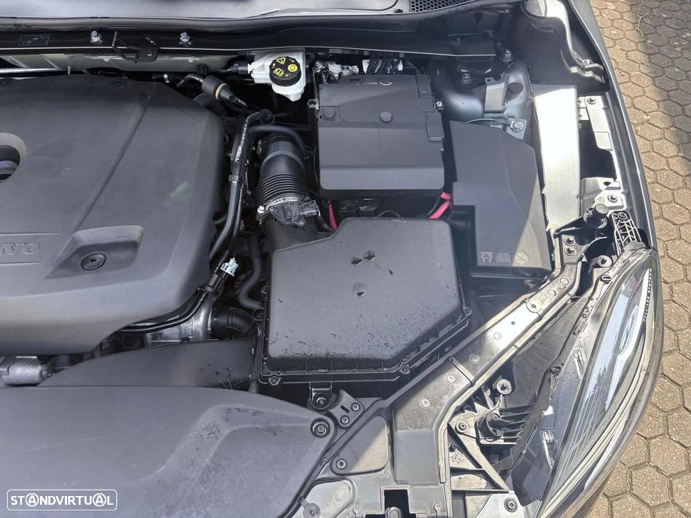 Volvo V40 1.5 T3 Sport Edition Plus Geartronic - 19