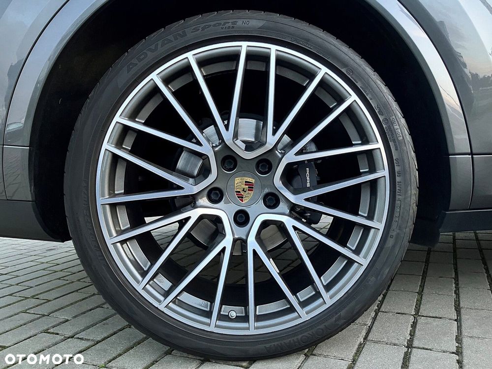 Porsche Cayenne - 11