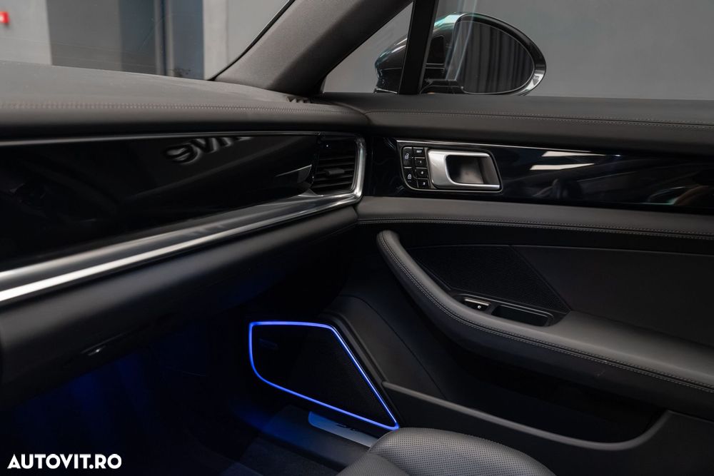 Porsche Panamera - 19