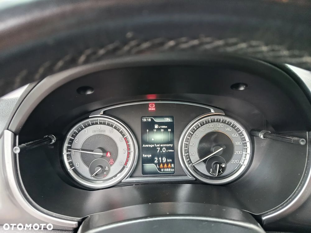 Suzuki Vitara 1.0 Boosterjet Premium 2WD - 12