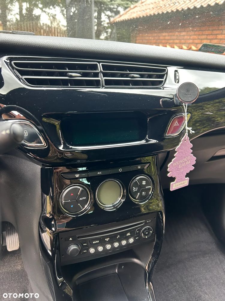 Citroën DS3 HDi 90 FAP SoChic - 29