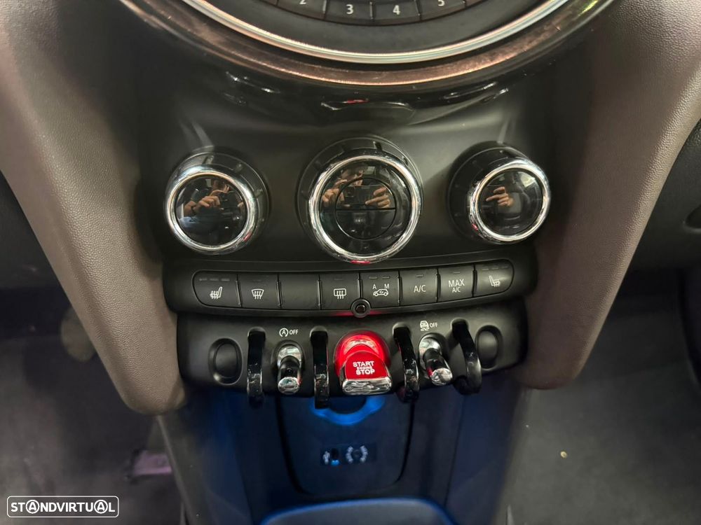 MINI 3 Portas Cooper D Auto - 21