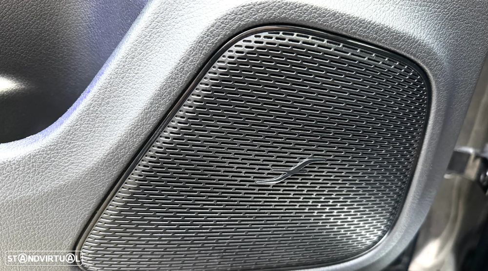 Mercedes-Benz CLA 250 e Shooting Brake AMG Line - 33