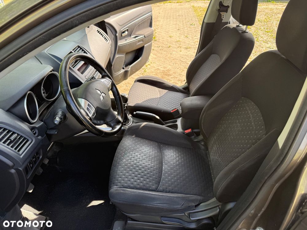 Mitsubishi ASX 1.8 DI-D 2WD Intense - 10