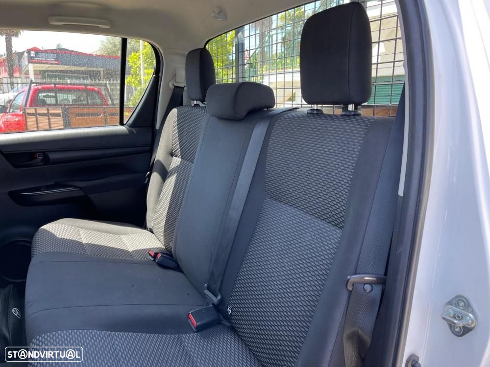 Toyota Hilux HILUX VIII 2.4 D (150CV) - 17