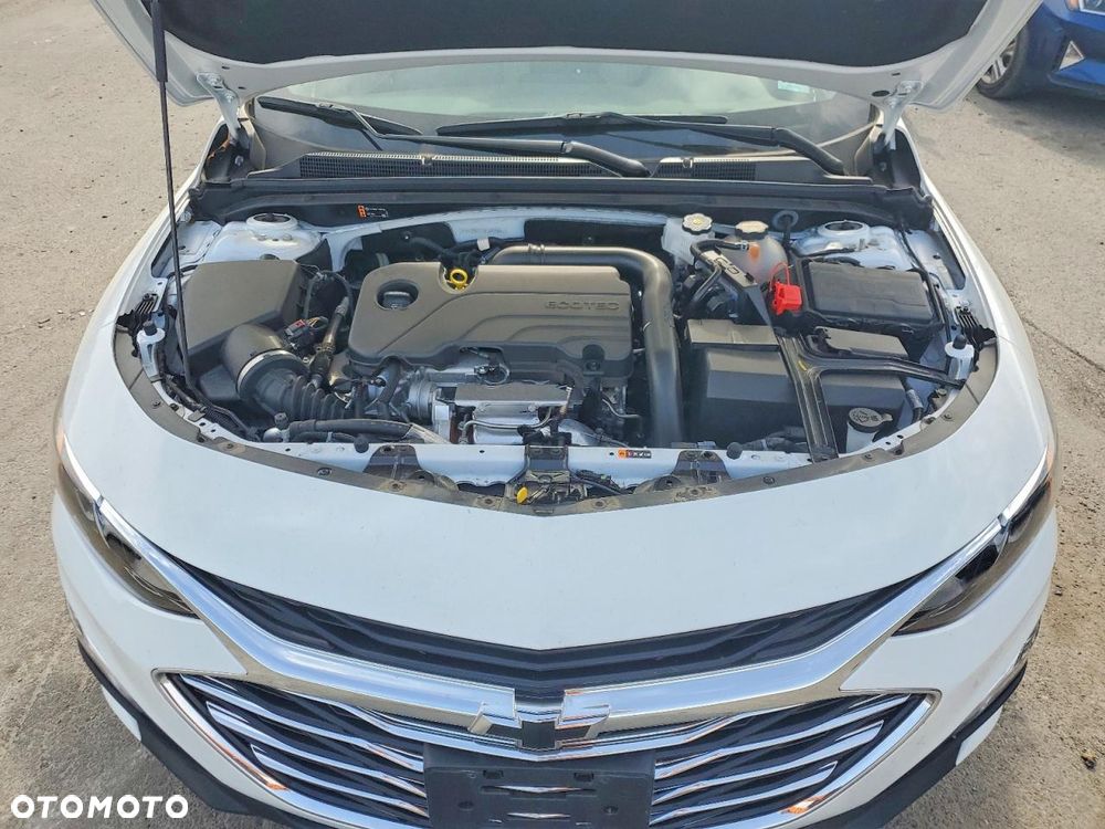 Chevrolet Malibu - 12