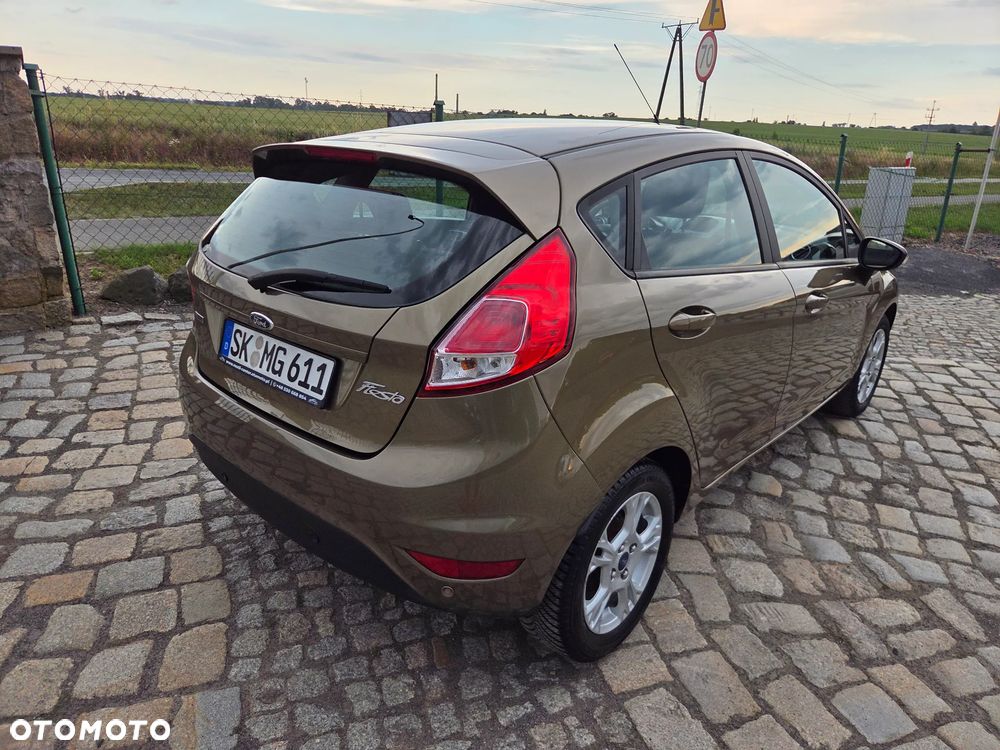 Ford Fiesta 1.0 Champions Edition - 4