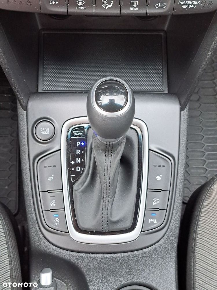 Hyundai Kona 1.6 T-GDI Premium DCT - 23