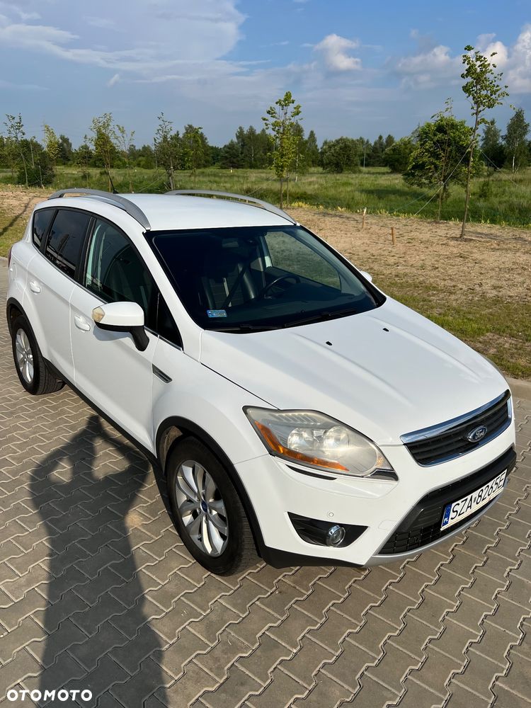 Ford Kuga 2.0 TDCi 4x4 Titanium - 10