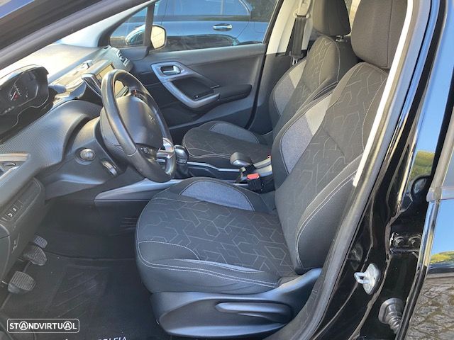 Peugeot 2008 1.6 BlueHDi Style - 4