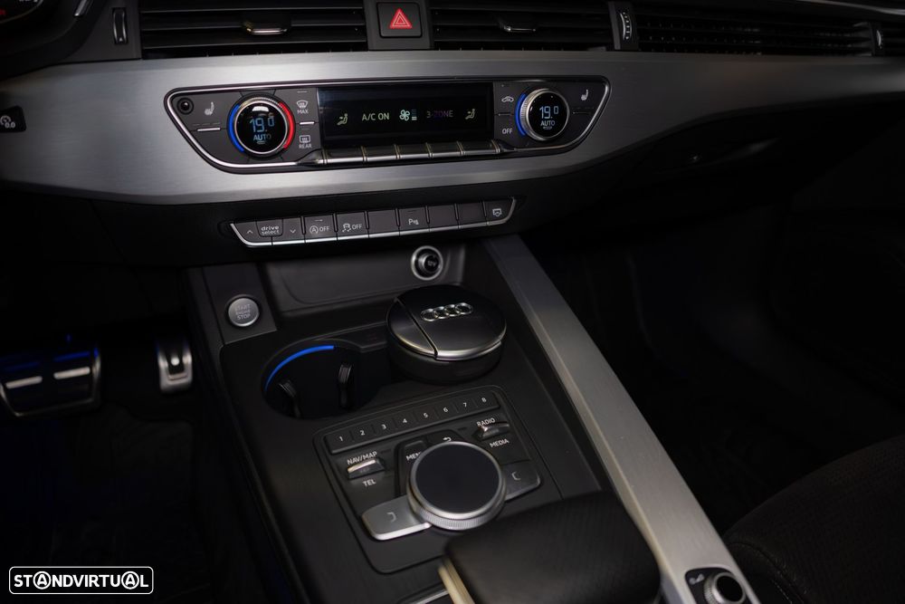 Audi A4 Avant 2.0 TDI S-line S tronic - 33