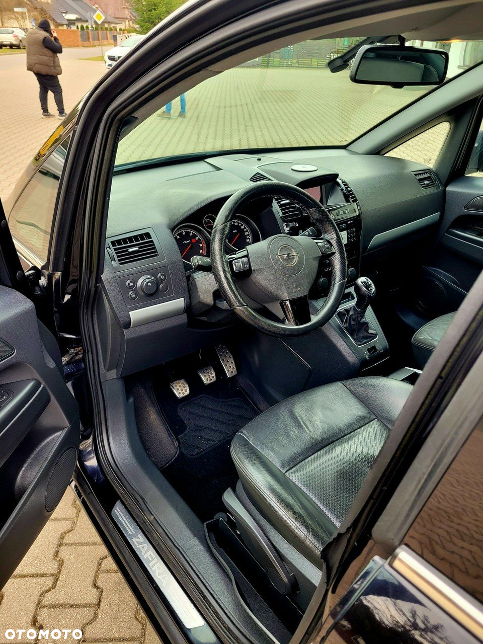 Opel Zafira 1.8 Cosmo - 17