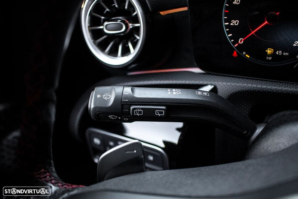 Mercedes-Benz A 250 e AMG Line - 15