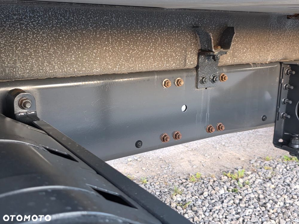 Volvo FE 250 / CHŁODNIA / WINDA / SPROWADZONY / 19 PALET  / E6 / STAN BARDZO DOBRY / AUTOMAT / CARIER SUPRA 1250 / CAŁY NA PODUSZKACH / - 15