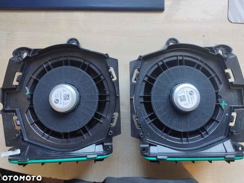 GŁOŚNIK SUBWOOFER NISKOTONOWY LEWY PRAWY BMW G20 G42 G26 2622565 2622566 - 2