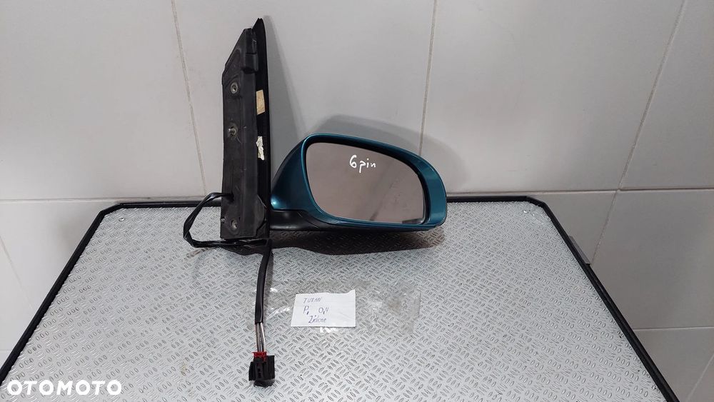 LUSTERKO PRAWE ZEWNĘTRZNE VW TOURAN 6-PIN R2004 - 2