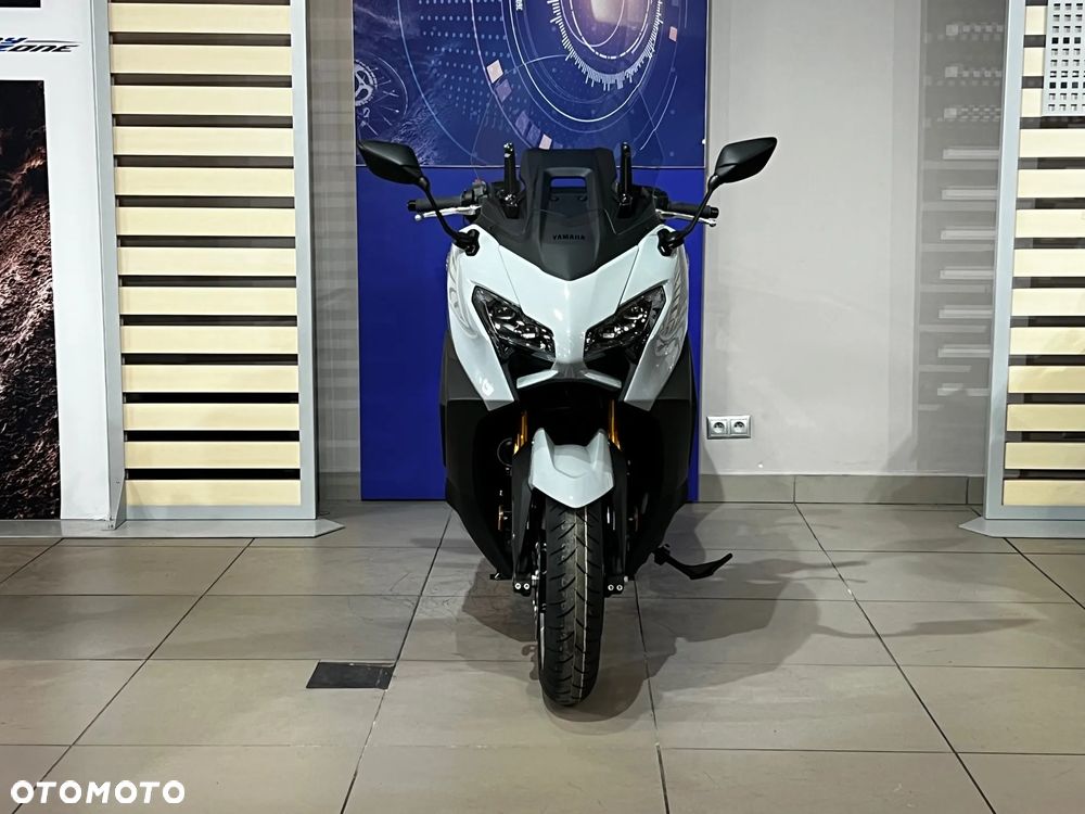 Yamaha Tmax - 11